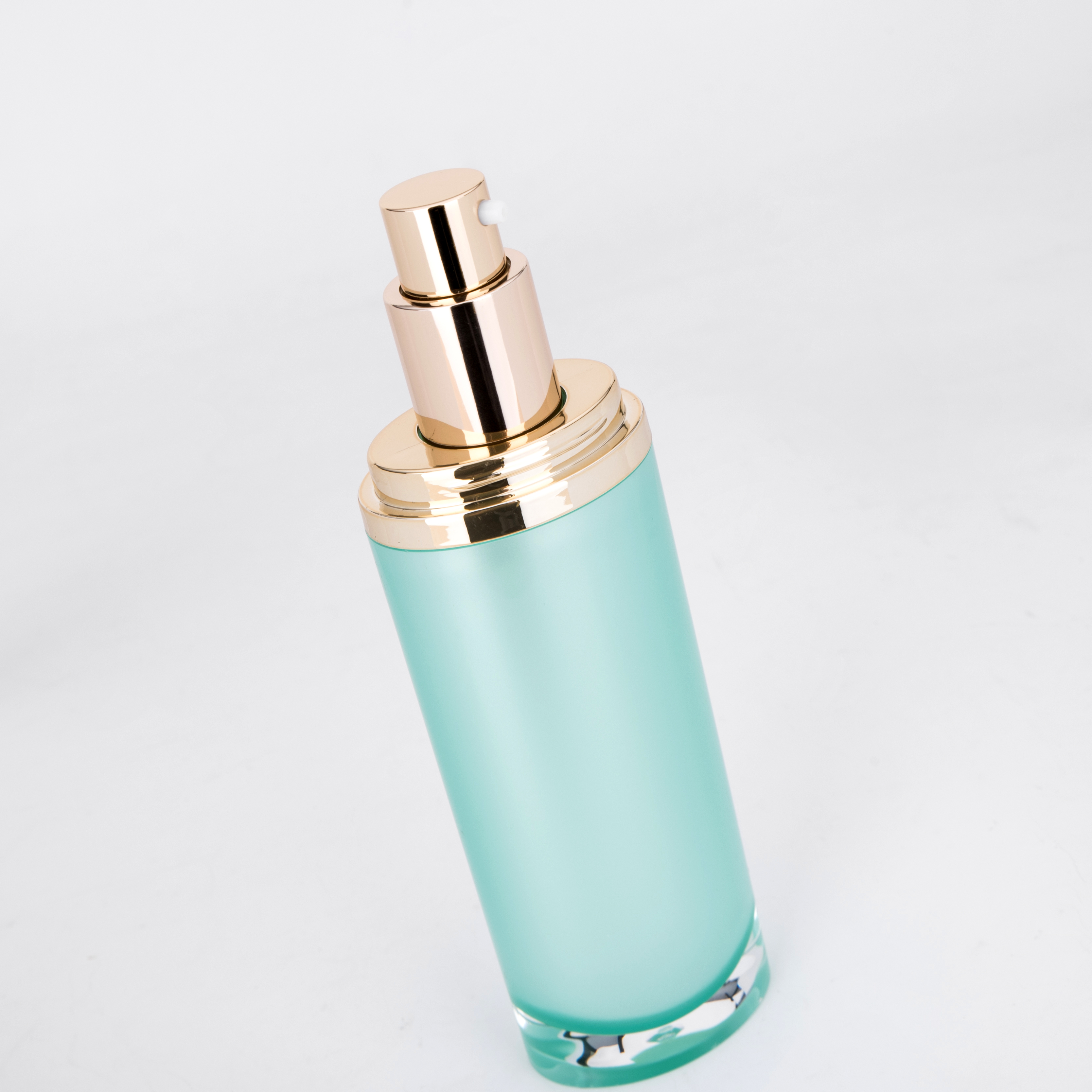 30ml ovale kosmetische Kunststoff-Acrylflasche mit Pumpe